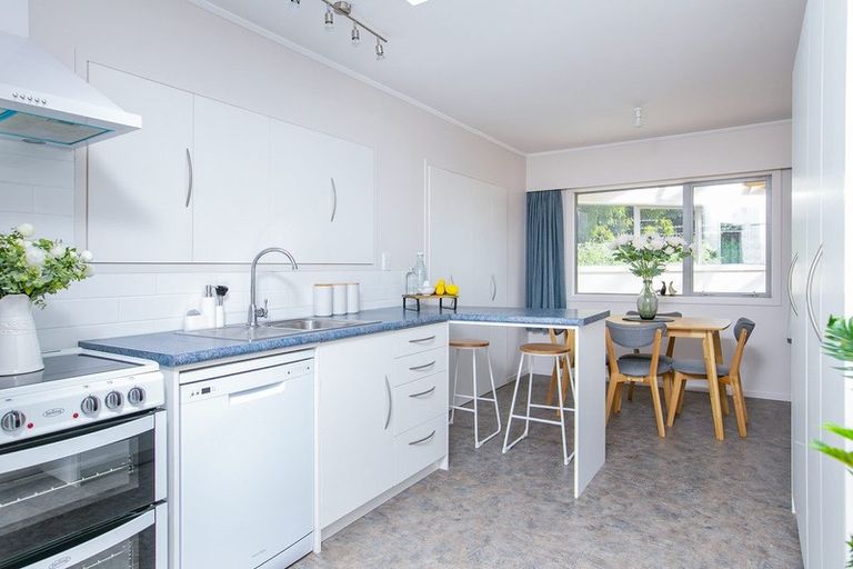 Photo of property in 2 North Street, Greytown, 5712