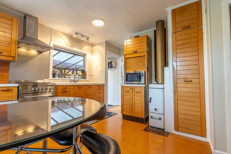 Photo of property in 10 Parkdale Place, Glenview, Hamilton, 3206