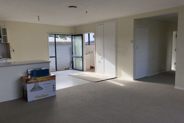 Photo of property in 1/25 Don Buck Road, Massey, Auckland, 0614