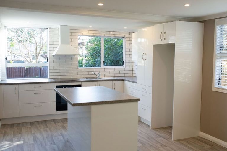 Photo of property in 5a Waimarie Avenue, Paraparaumu, 5032