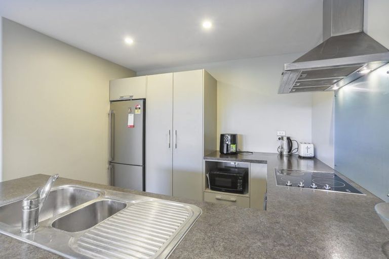 Photo of property in 12a Date Crescent, Aidanfield, Christchurch, 8025