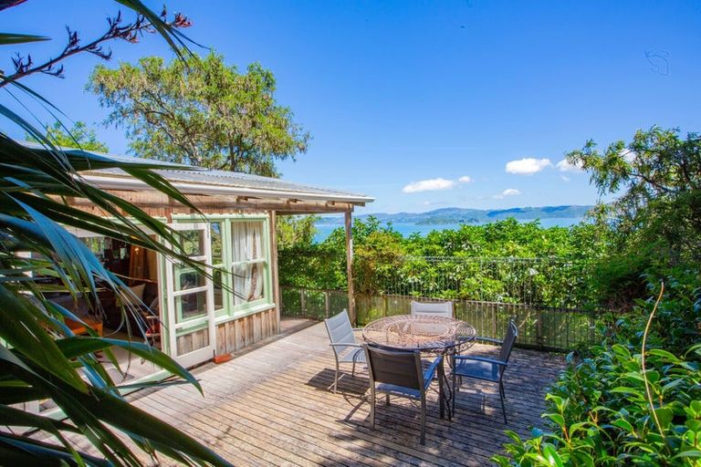Photo of property in 17 Mahina Road, Mahina Bay, Lower Hutt, 5013