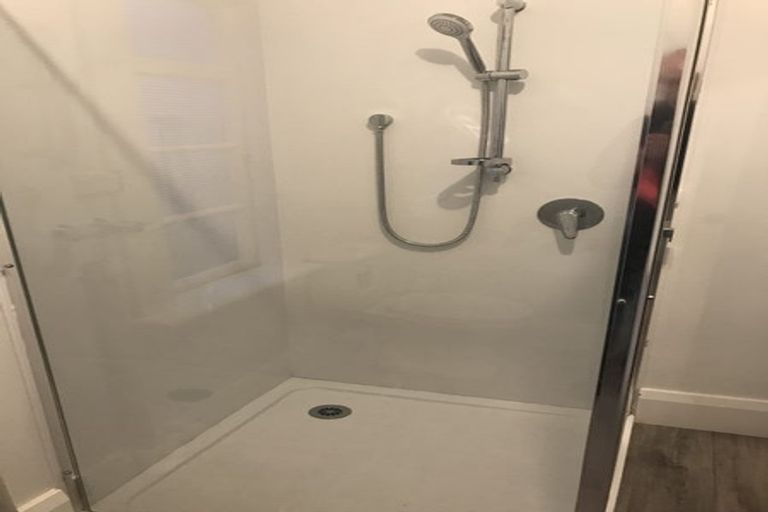 Photo of property in 1-5/65 Grey Road, Timaru, 7910