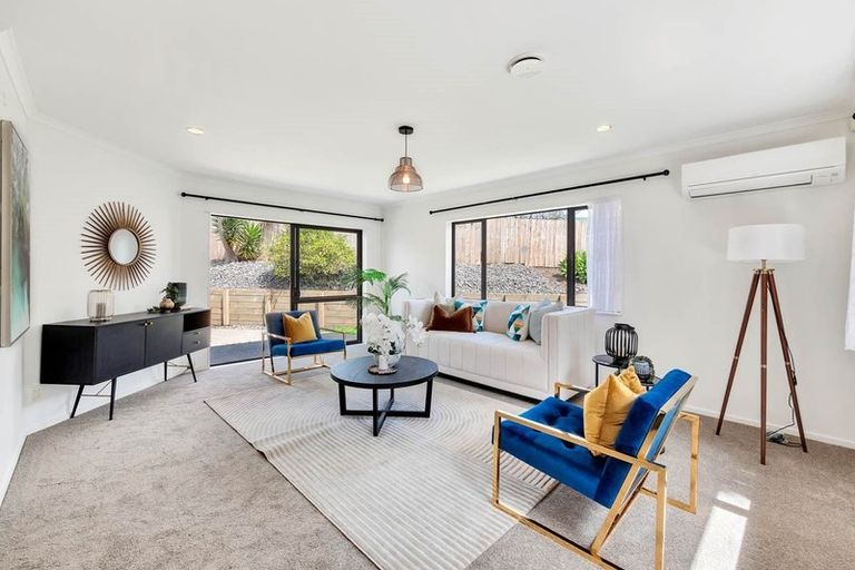 Photo of property in 47 Fleetwood Drive, Henderson, Auckland, 0612