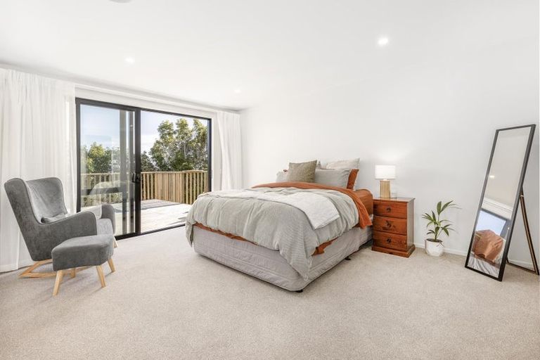 Photo of property in 94 Kotare Street, Waikanae, 5036