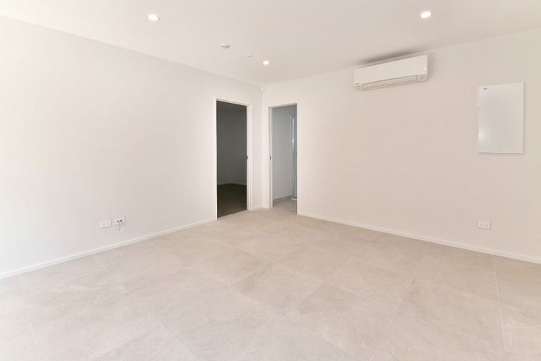 Photo of property in 31 Maraeariki Avenue, Orewa, 0931