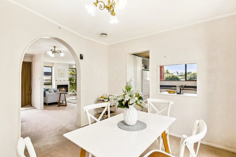 Photo of property in 8a Beauchamp Street, Karori, Wellington, 6012