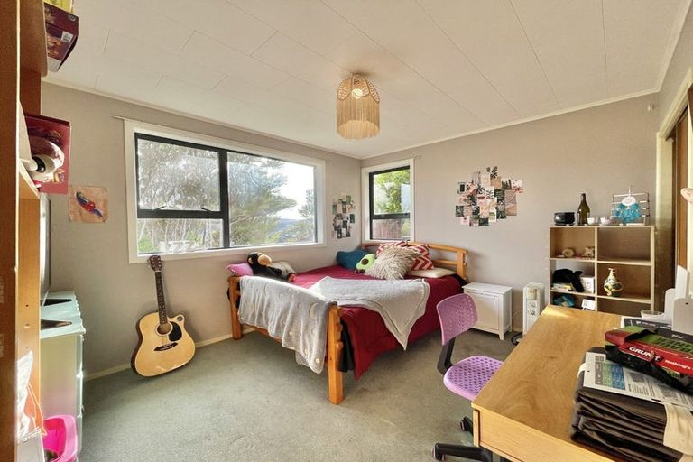 Photo of property in 27 Kerkwall Drive, Naenae, Lower Hutt, 5011