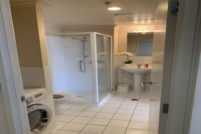 Photo of property in 2k/18 Ronwood Avenue, Manukau, Auckland, 2104