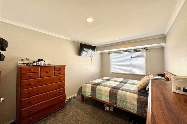 Photo of property in 12 Mellefont Close, East Tamaki Heights, Auckland, 2016