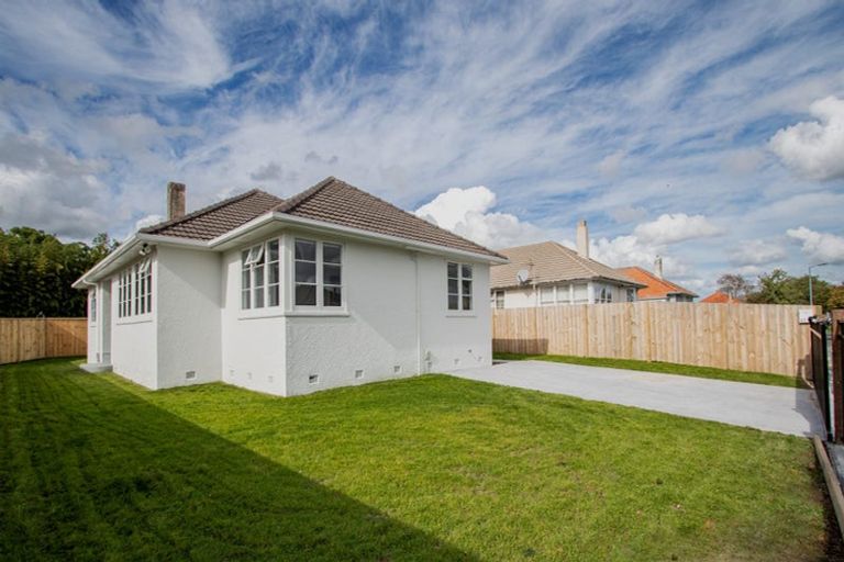 Photo of property in 41u1 Ross Crescent, Fairfield, Hamilton, 3214