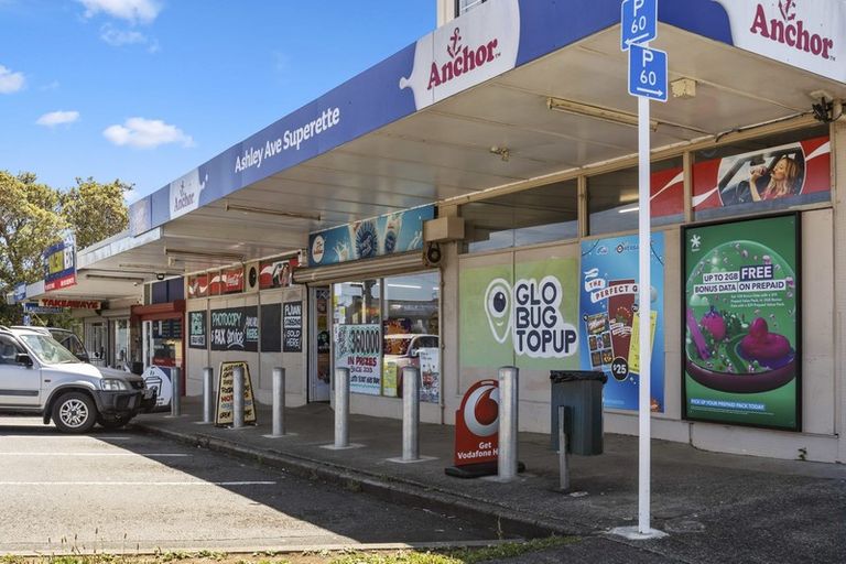 Photo of property in 16 Halswell Street, Mangere East, Auckland, 2024