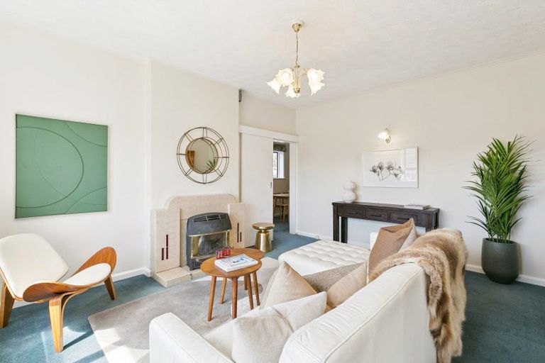 Photo of property in 26 The Quadrant, Miramar, Wellington, 6022