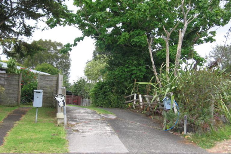 Photo of property in 10 Roseneath Place, Birkdale, Auckland, 0626