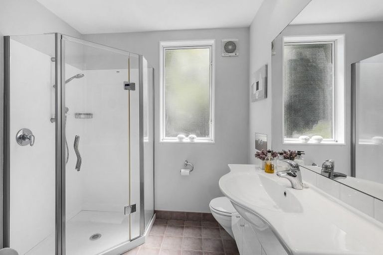 Photo of property in 353a Karaka Bay Road, Karaka Bays, Wellington, 6022