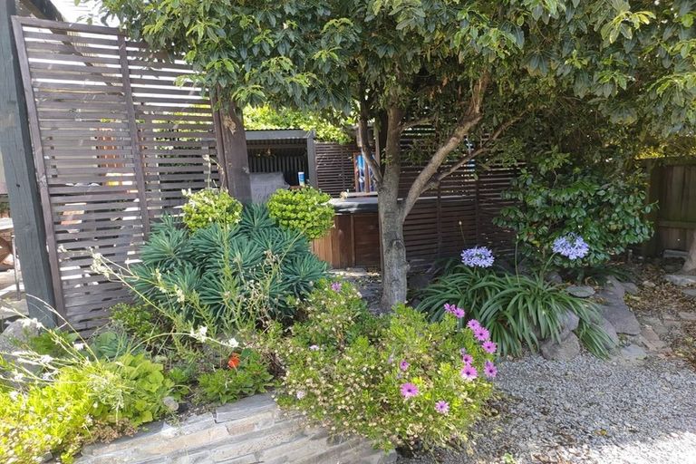 Photo of property in 3 Inwoods Road, Parklands, Christchurch, 8083