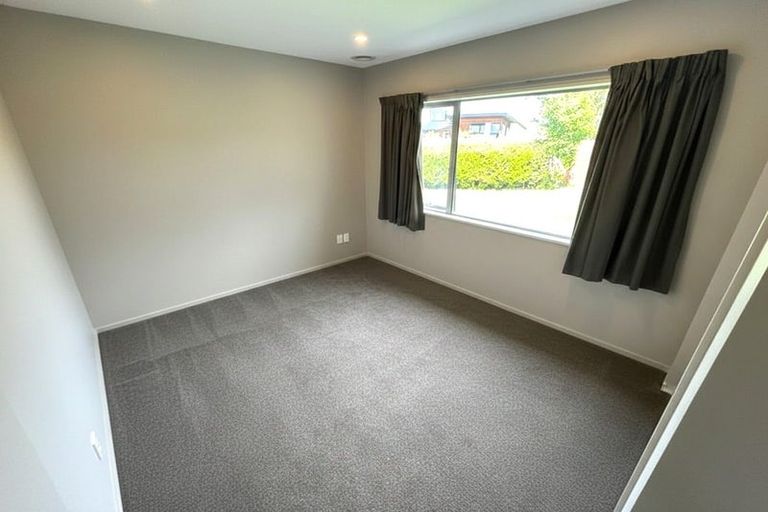 Photo of property in 2 Mystery Grove, Lake Hayes, Queenstown, 9304