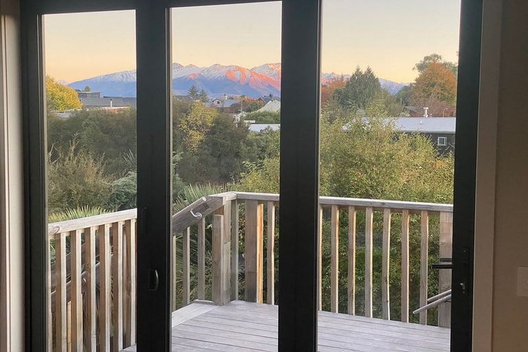 Photo of property in 12 Daniels Terrace, Wanaka, 9305