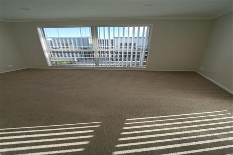 Photo of property in 17 Mollusc Road, Hobsonville, Auckland, 0616