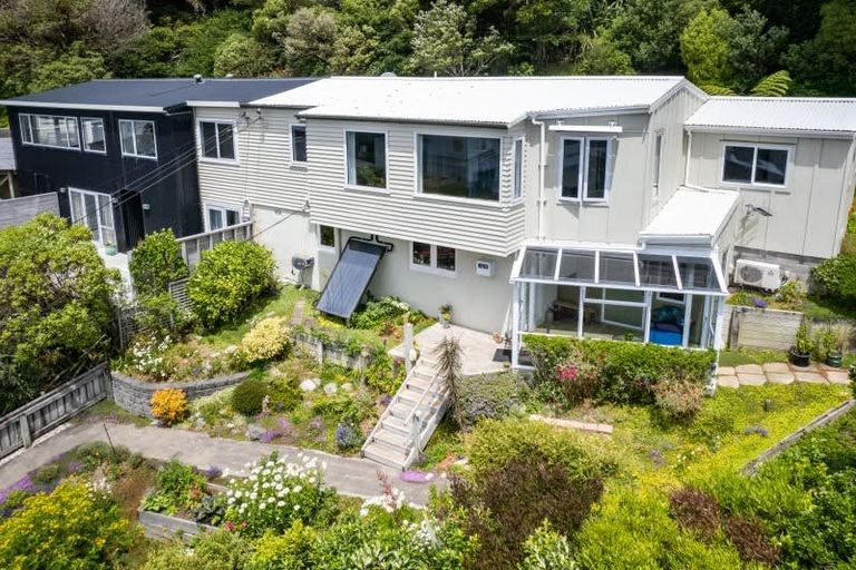 Photo of property in 151 Cockayne Road, Khandallah, Wellington, 6035