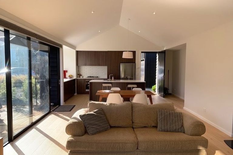 Photo of property in 17 Mckenzies Shute, Jacks Point, Queenstown, 9371
