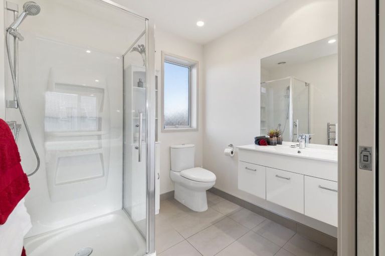 Photo of property in 28a Inverness Road, Browns Bay, Auckland, 0630