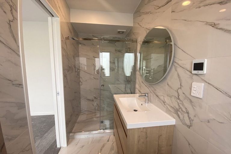 Photo of property in 1 Pukeko Road, Hobsonville, Auckland, 0616