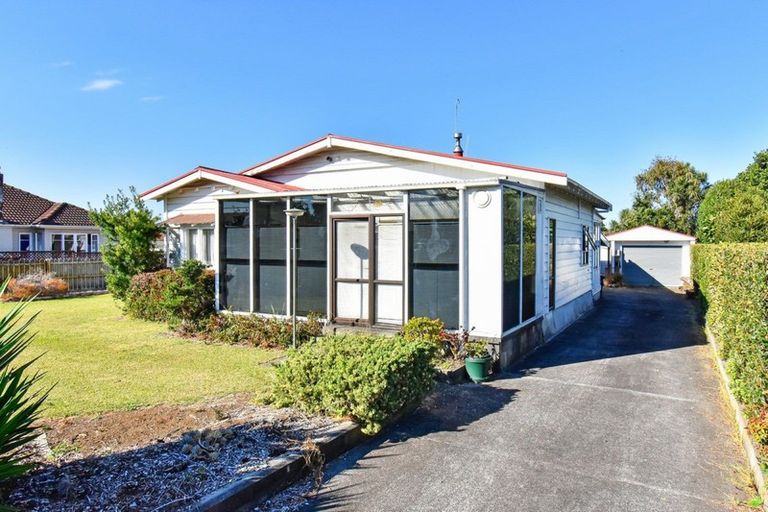 Photo of property in 72 Jellicoe Road, Manurewa, Auckland, 2102