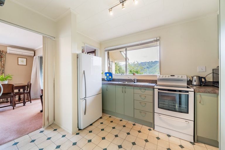 Photo of property in 7 Roband Crescent, Brown Owl, Upper Hutt, 5018