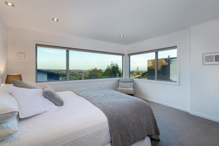 Photo of property in 131 Kowhai Road, Mairangi Bay, Auckland, 0630