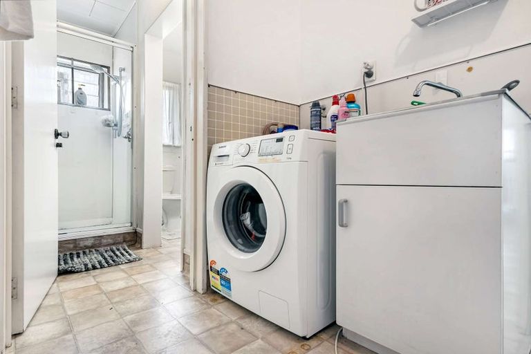 Photo of property in 3/505a Southland Road, Hastings, 4122