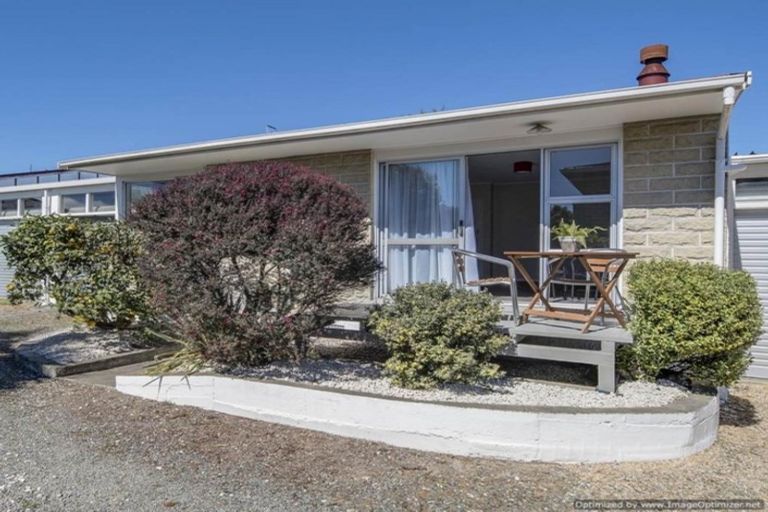 Photo of property in 2/11 Exeter Street, Stoke, Nelson, 7011