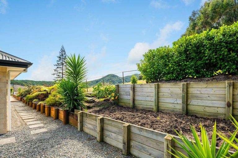 Photo of property in 10 Pukeko Place, Picton, 7220