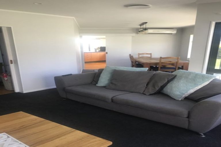 Photo of property in 4 Bathgate Street, Johnsonville, Wellington, 6037