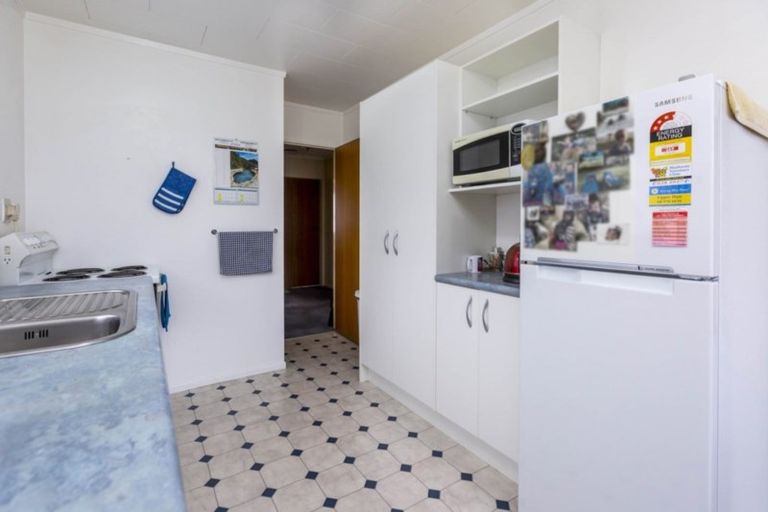 Photo of property in 48f1- Kowhai Avenue, Ebdentown, Upper Hutt, 5018