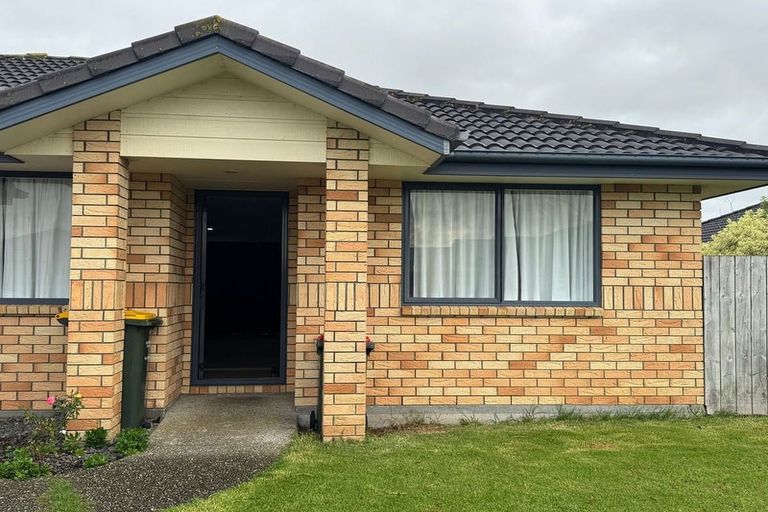 Photo of property in 41 Breaker Grove, Waiuku, 2123