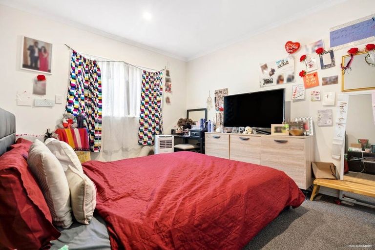 Photo of property in 12 Karetai Crescent, Favona, Auckland, 2024