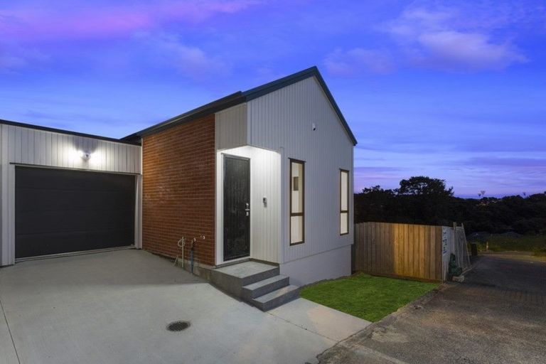 Photo of property in 36 Waihou Crescent, Albany Heights, Auckland, 0632