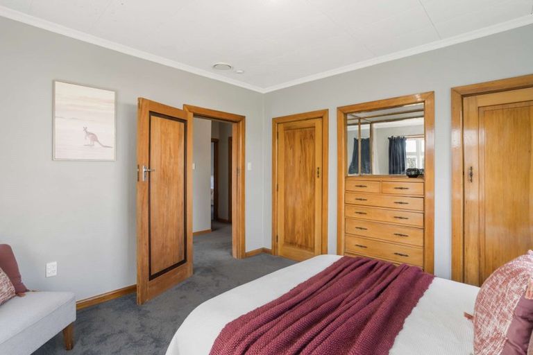 Photo of property in 76 Sylvan Street, Hillmorton, Christchurch, 8024