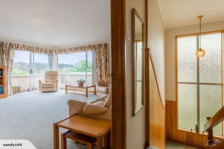 Photo of property in 104 Lantana Road, Green Bay, Auckland, 0604