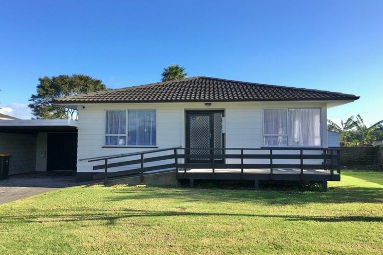 Photo of property in 2/1 Matua Place, Clendon Park, Auckland, 2103