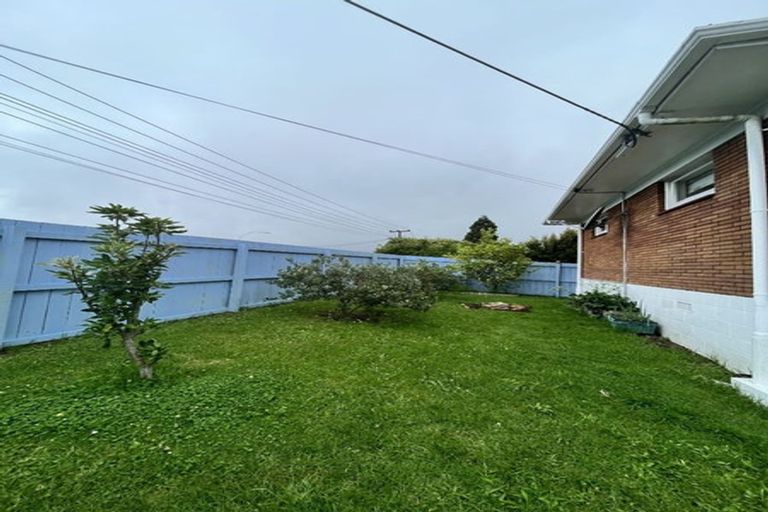 Photo of property in 1/58 Manuka Road, Glenfield, Auckland, 0629