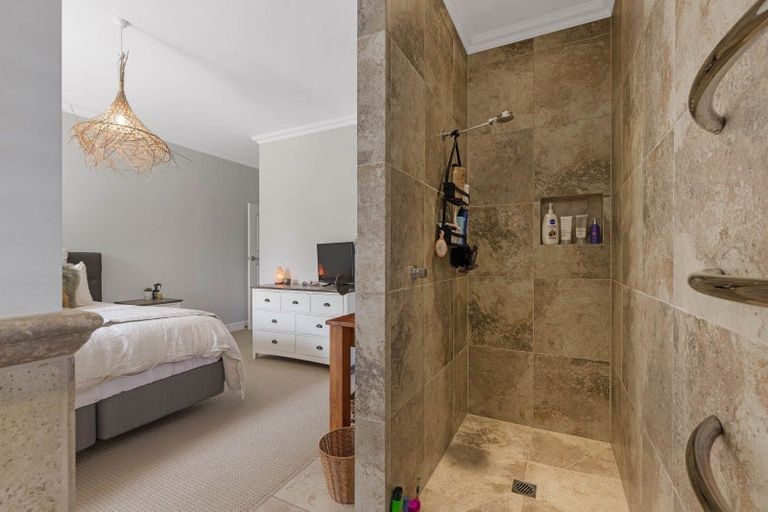 Photo of property in 6 Carlton Avenue, Palmerston North, 4414