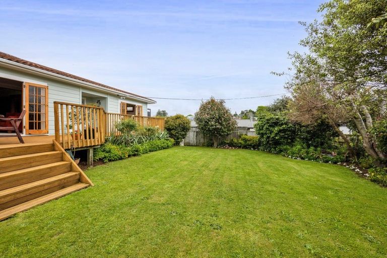 Photo of property in 13 Chilman Street, Strandon, New Plymouth, 4312