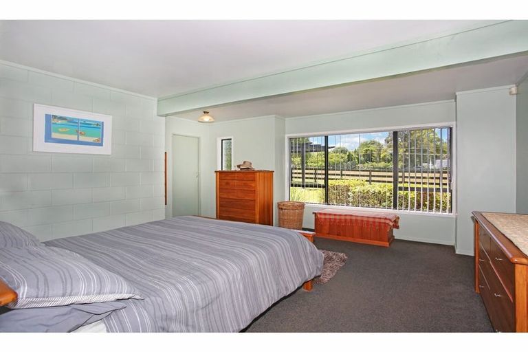 Photo of property in 41 Jack Paterson Road, Opaheke, Papakura, 2584