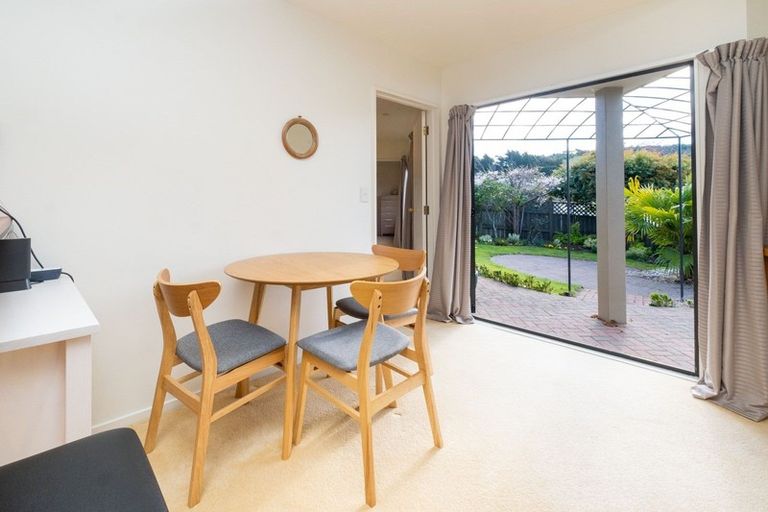 Photo of property in 10 Montpelier Drive, Taradale, Napier, 4112