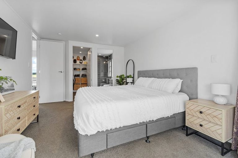 Photo of property in 6 Tamatea Drive, Snells Beach, 0920
