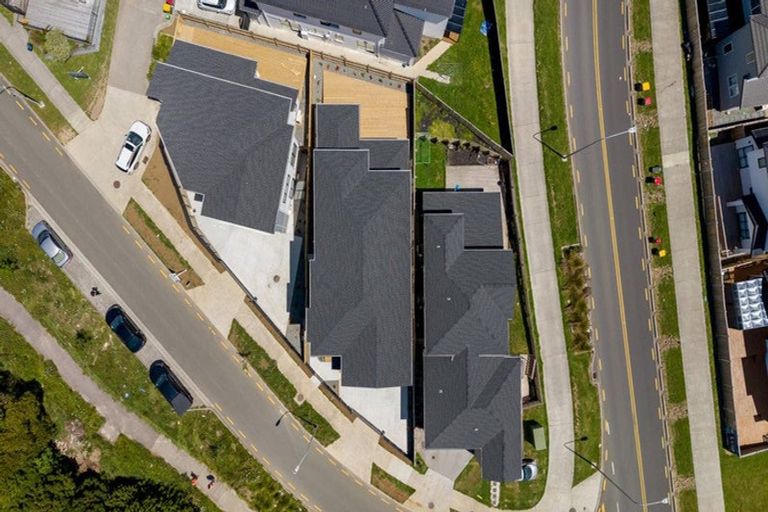 Photo of property in 60 Elevation Street, Flat Bush, Auckland, 2019