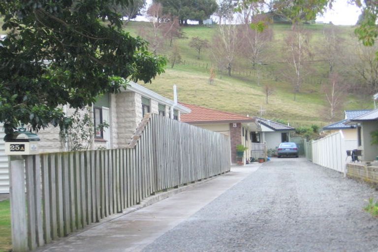Photo of property in 25a Golding Road, Taradale, Napier, 4112