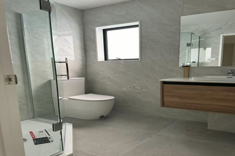 Photo of property in 113c Sycamore Drive, Sunnynook, Auckland, 0620